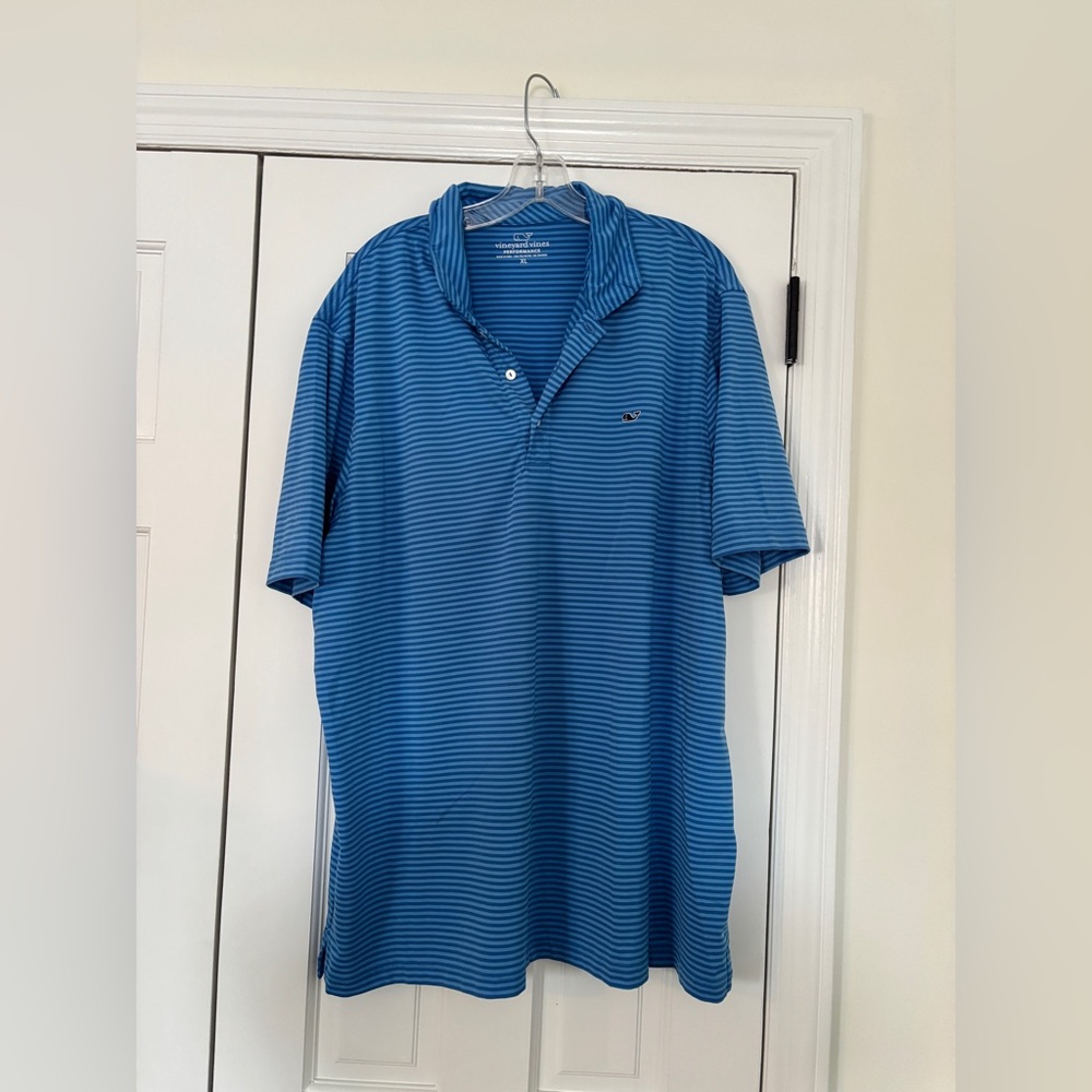 Vineyard Vines Men's Polo in Blue Stripes